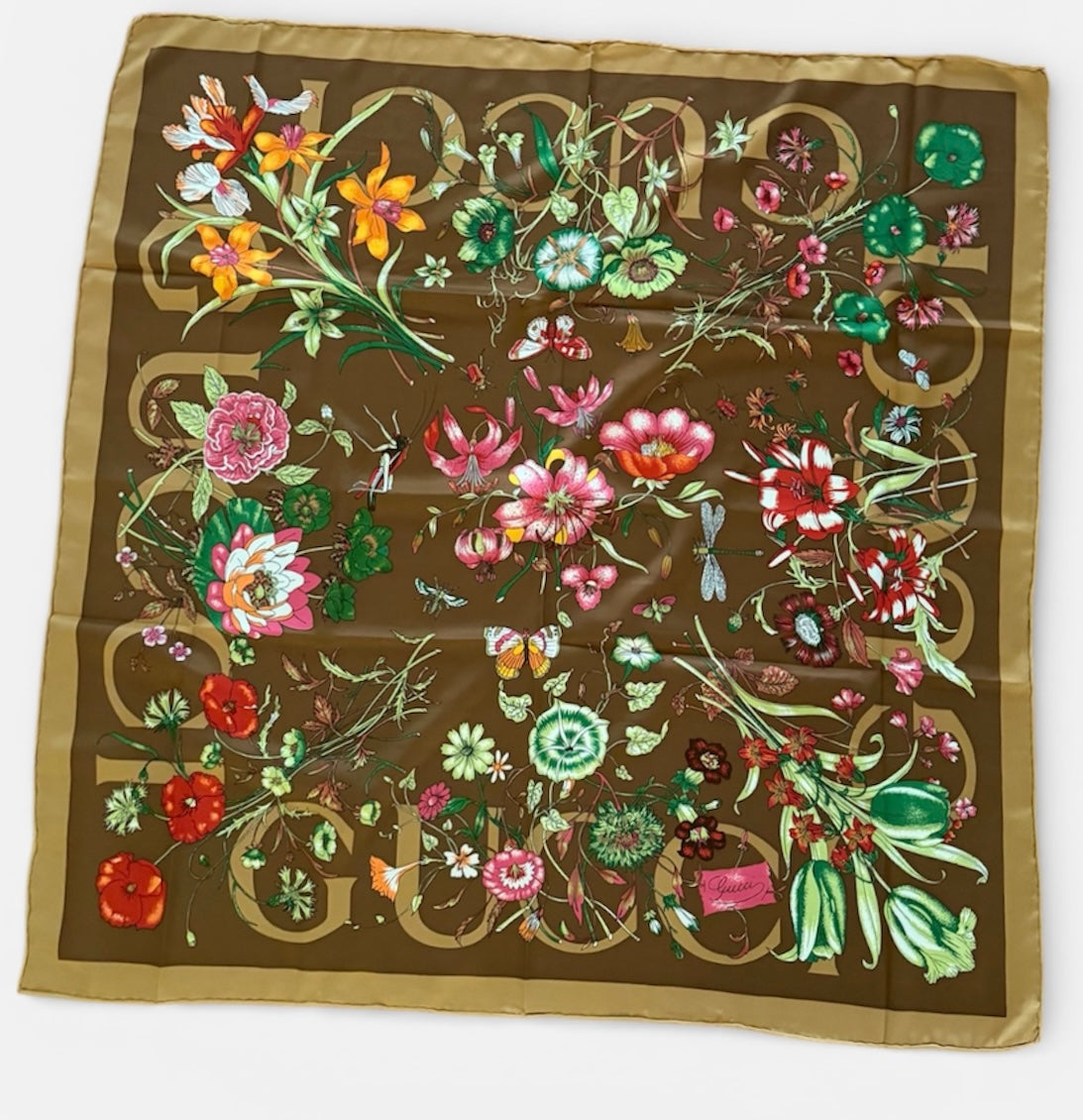 GUC. replica satin floral square (brown)